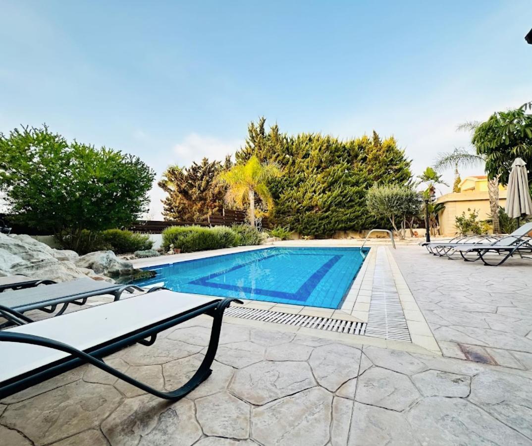 Sunnyside Pool Villa 아이아 나파 외부 사진